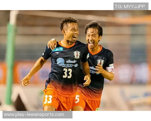 精彩足球直播尽在掌握实时赛事分析与互动评论助你畅享每一场比赛的激情 精彩足球直播尽在掌握实时赛事分析与互动评论助你畅享每一场比赛的激情